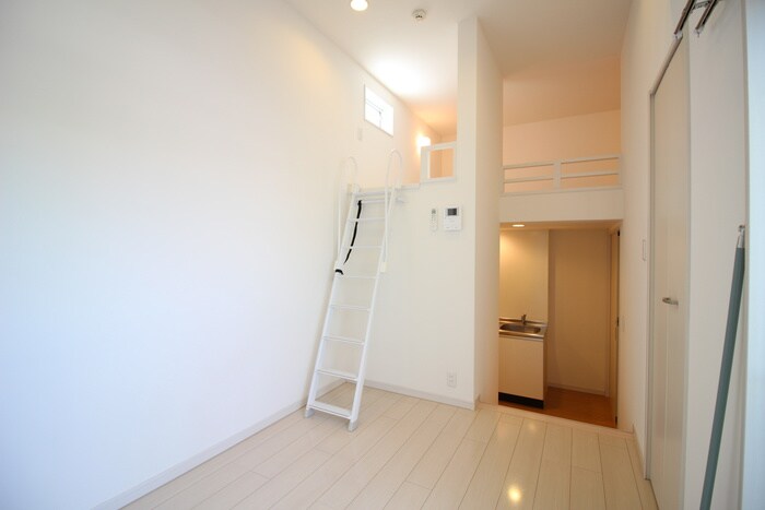 物件内観写真8　(居室)