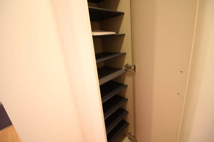 物件内観写真17　(靴箱)