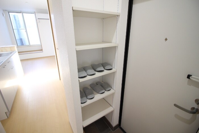 物件内観写真18　(靴箱)