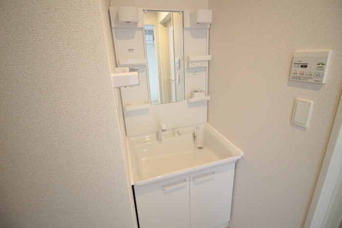 物件内観写真11　(洗面)