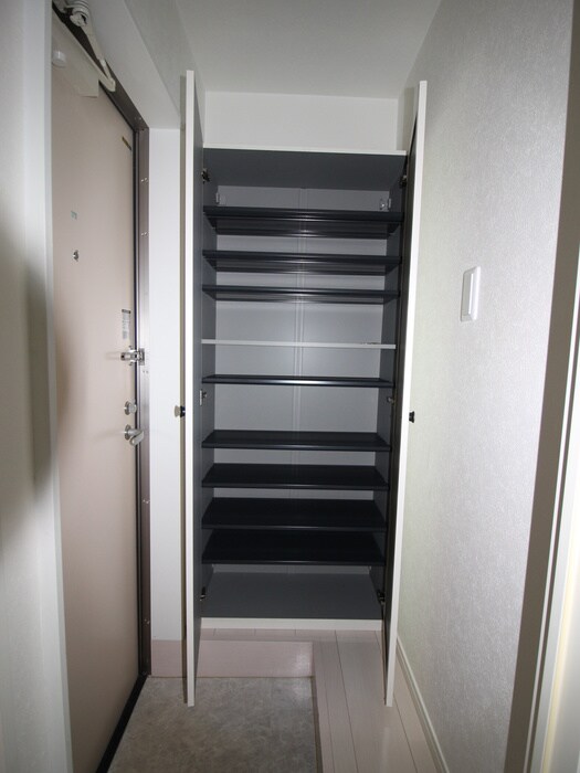 物件内観写真17　(靴箱)