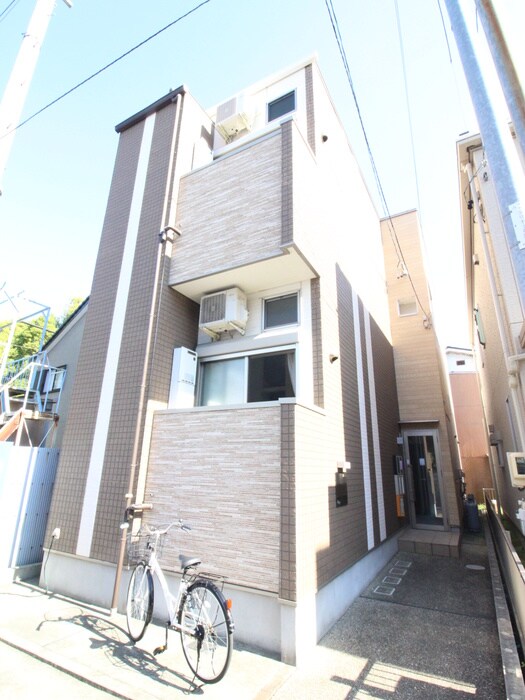 コモドの物件外観写真