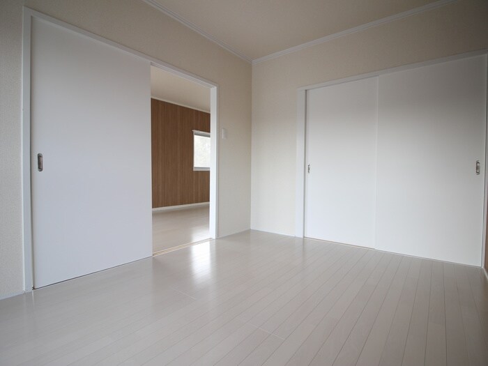 物件内観写真9　(居室)