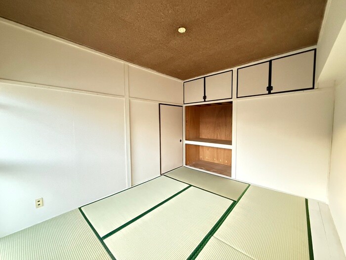 物件内観写真4　(居室)