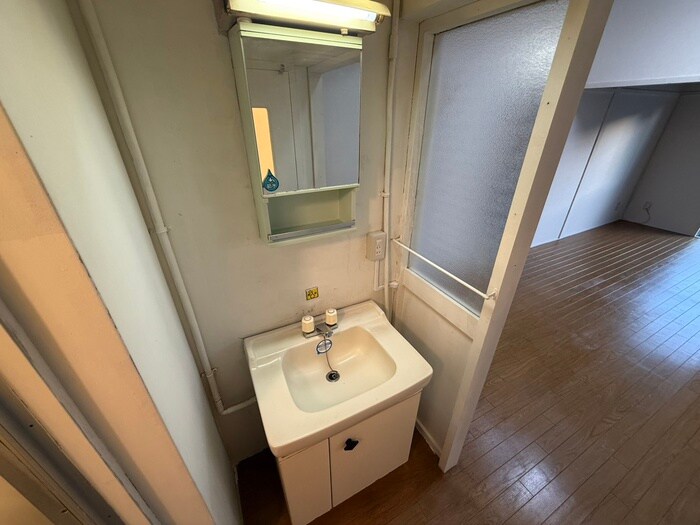 物件内観写真6　(洗面)