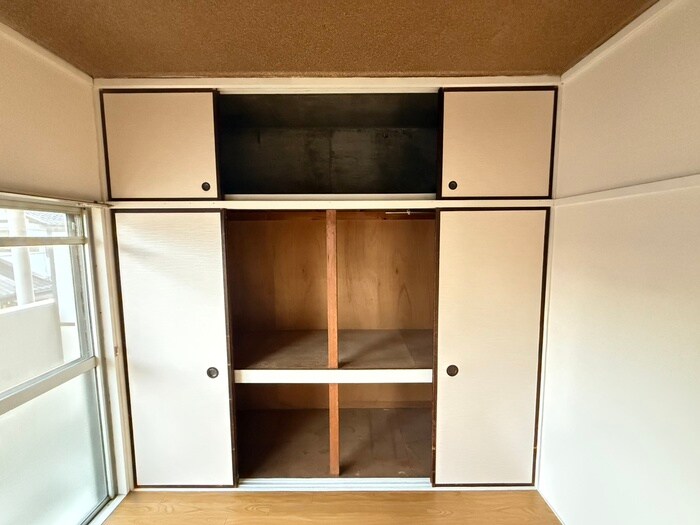 物件内観写真11　(収納)