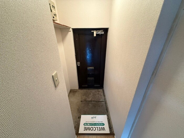物件内観写真15　(玄関)