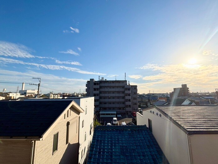 物件内観写真22　(室内からの展望)