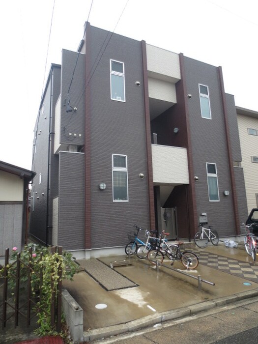 物件外観写真2　(外観写真)