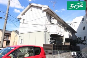 WHITE SQUARE外観写真