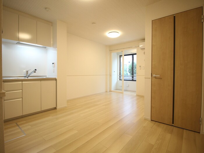 物件内観写真8　(居室)