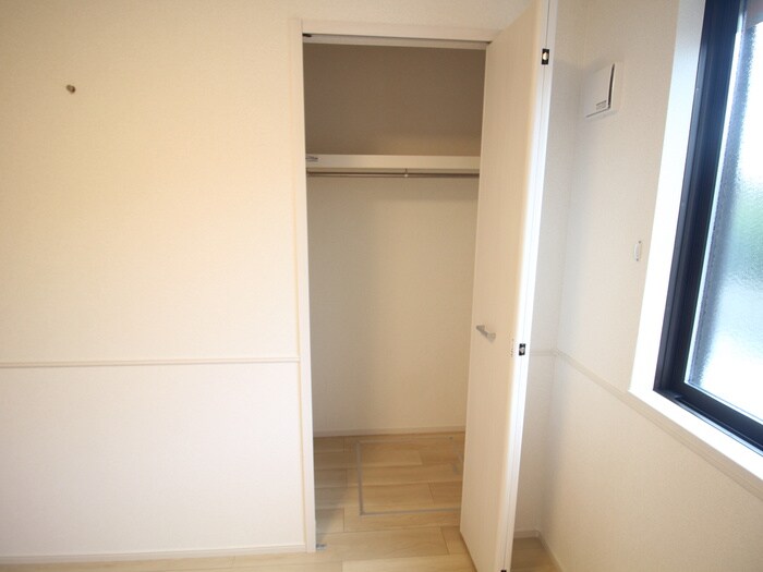 物件内観写真13　(収納)