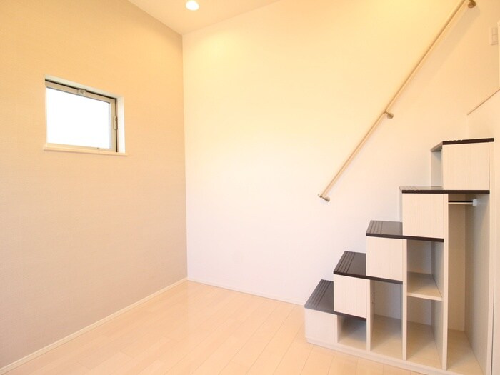 物件内観写真8　(居室)