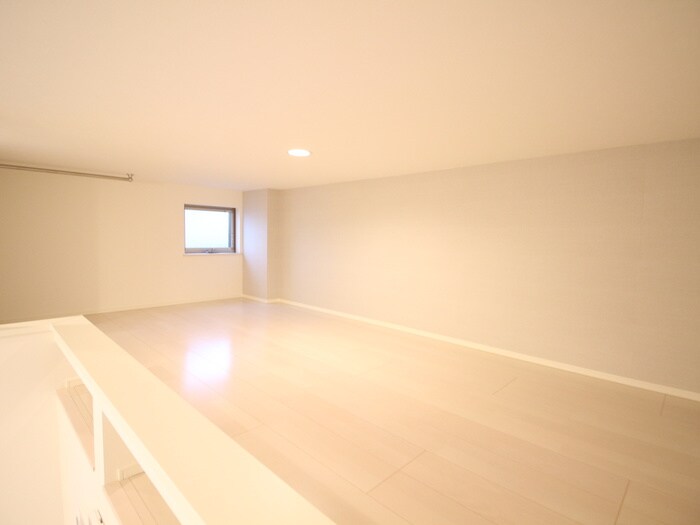 物件内観写真9　(ロフト)