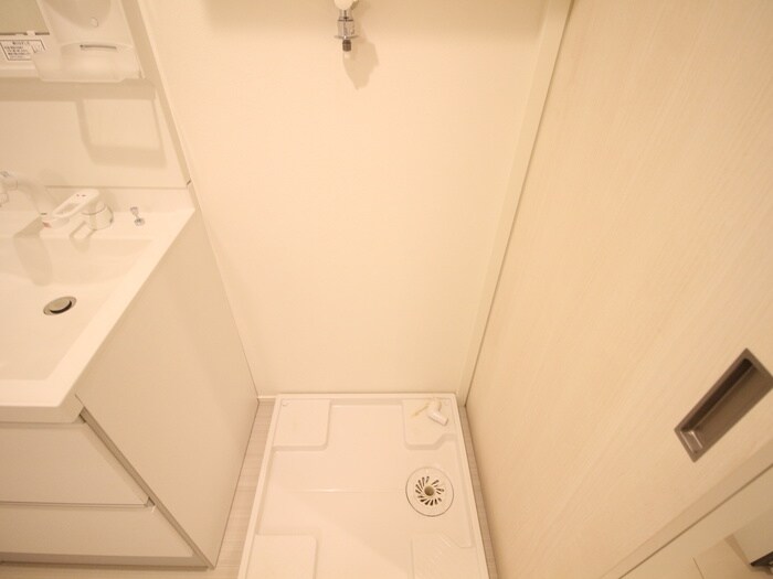 物件内観写真14　(洗濯機置場)