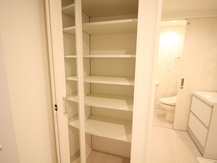 物件内観写真16　(靴箱)