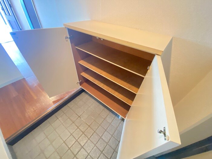 物件内観写真16　(靴箱)
