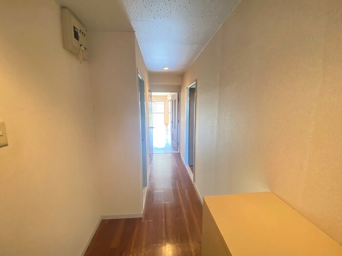 物件内観写真17　(廊下)