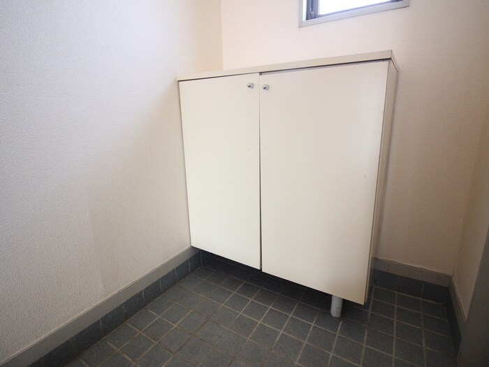 物件内観写真17　(靴箱)