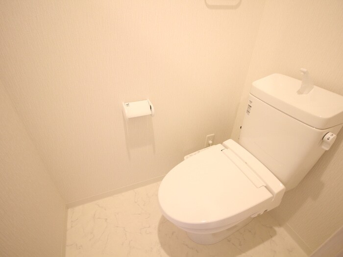 物件内観写真14　(トイレ)