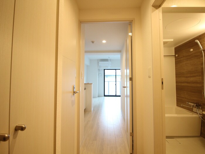 物件内観写真19　(廊下)