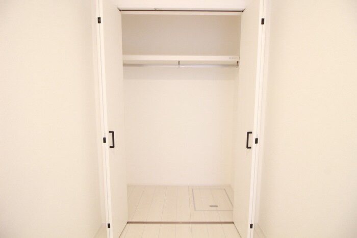 物件内観写真11　(収納)