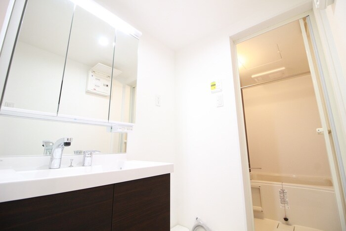 物件内観写真13　(洗面)