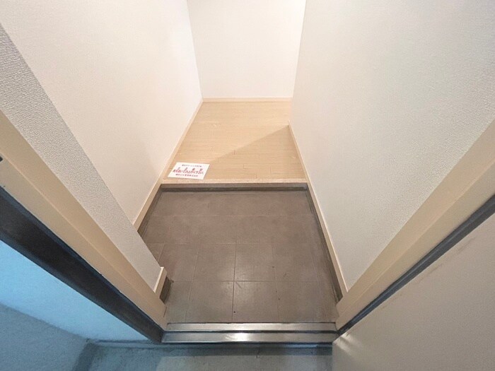 物件内観写真14　(玄関)
