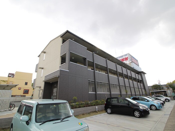 物件外観写真1　(外観写真)