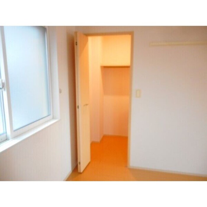 物件内観写真8　(収納)