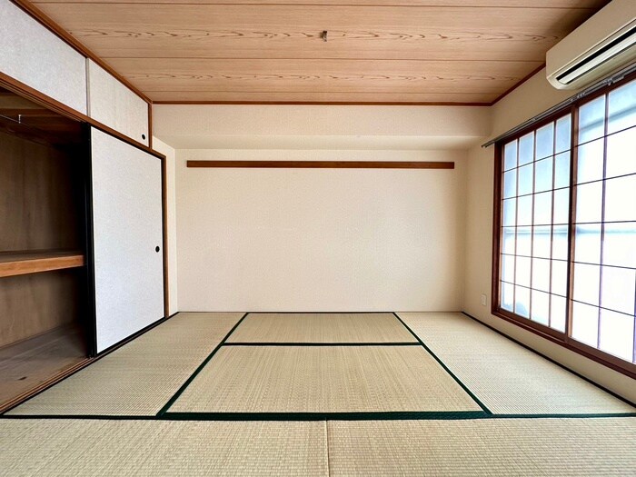 物件内観写真8　(居室)