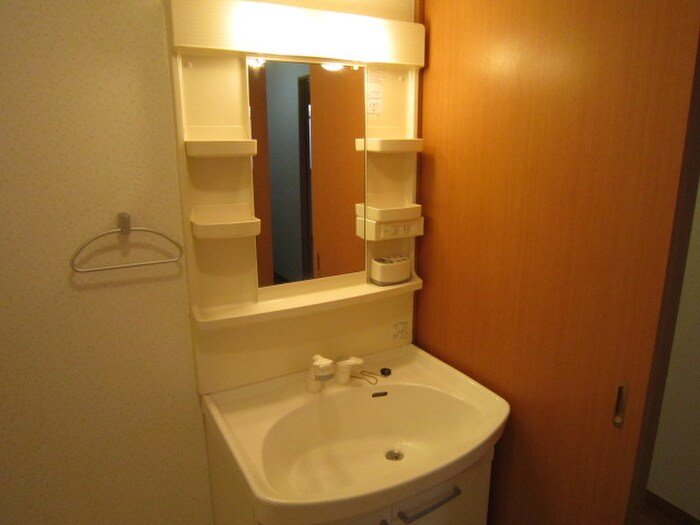 物件内観写真11　(洗面)