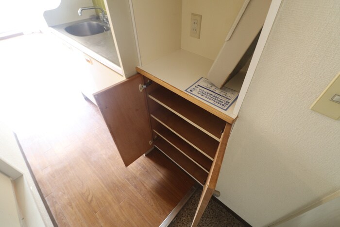 物件内観写真8　(靴箱)