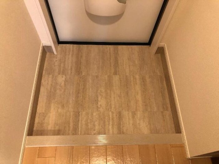 物件内観写真20　(玄関)