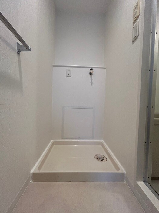 物件内観写真15　(洗濯機置場)