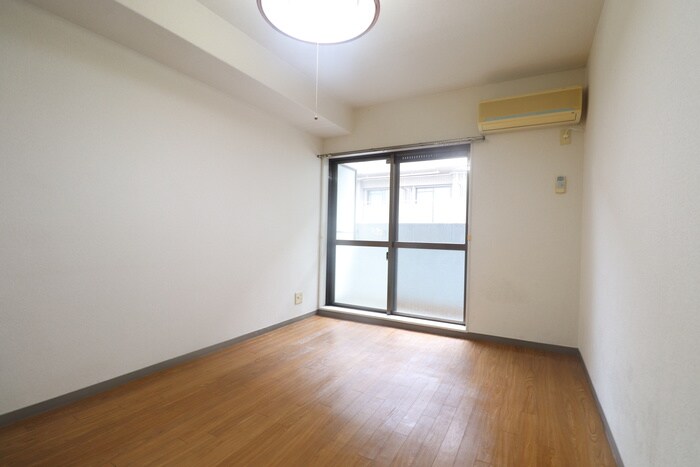 物件内観写真10　(居室)