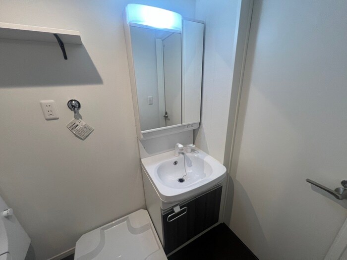 物件内観写真16　(洗面)