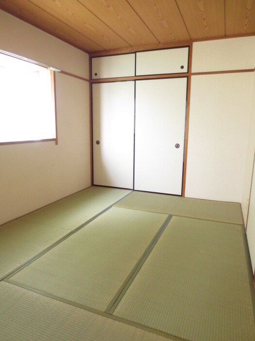 物件内観写真11　(居室)