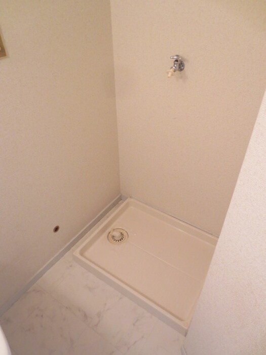 物件内観写真19　(洗濯機置場)