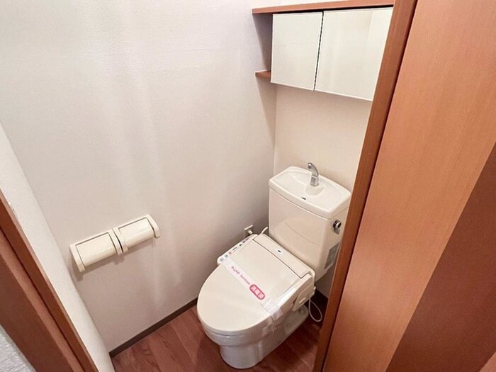 物件内観写真14　(トイレ)