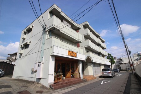 山伸ビル外観写真