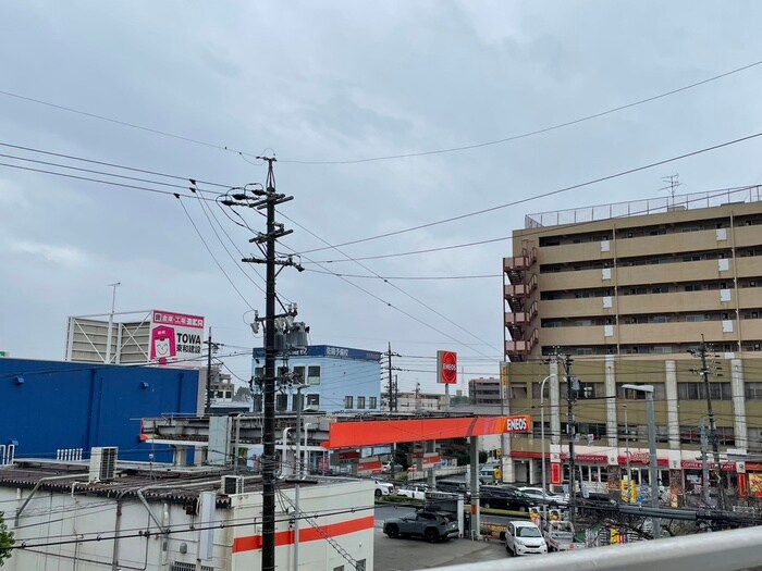 物件内観写真22　(室内からの展望)