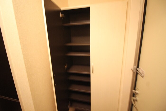 物件内観写真16　(靴箱)