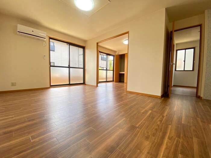 物件内観写真8　(居室)