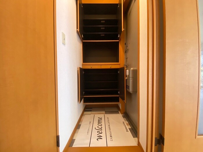 物件内観写真19　(靴箱)
