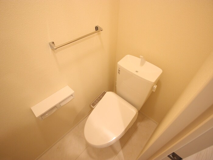 物件内観写真15　(トイレ)