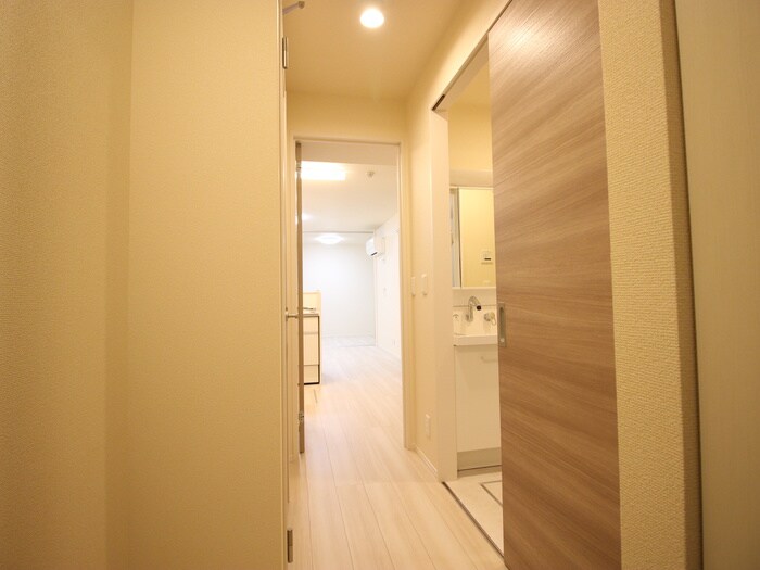 物件内観写真20　(廊下)