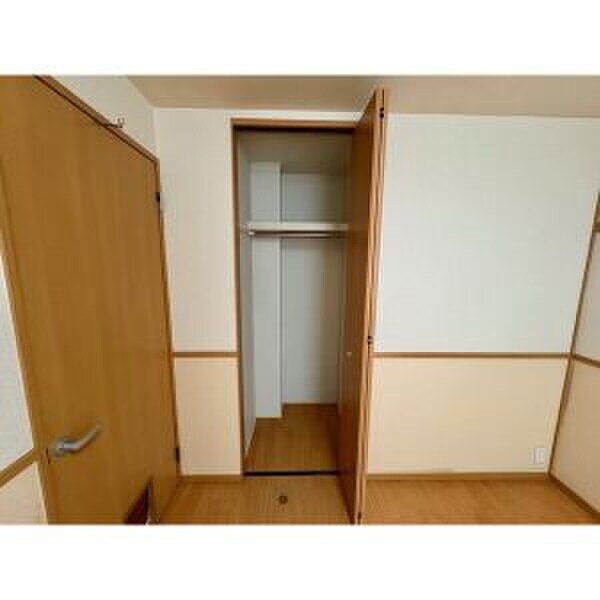 物件内観写真8　(収納)