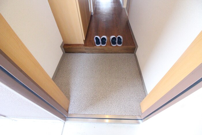 物件内観写真19　(玄関)