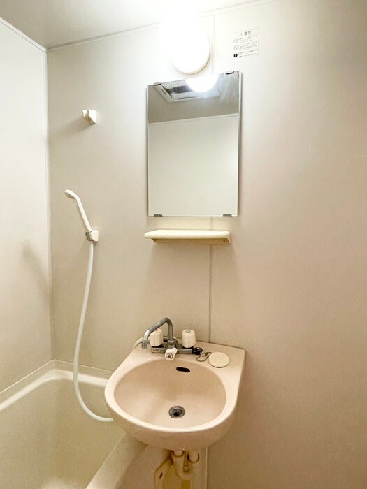 物件内観写真11　(洗面)